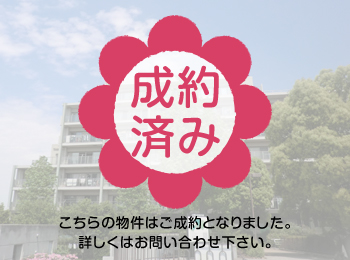 �����Z���^�[�U�E�p�[�N�E�B���O�@EASTWING �O��
